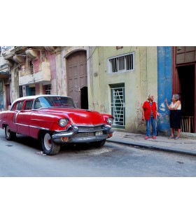 Photo de Cuba, red car par Maurice Renoma